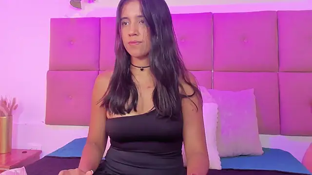 piinksoul149 - Piinksoul149's free webcam - UK Sex Cams