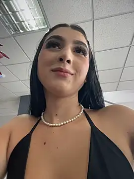 BadLilAngelXXX webcam