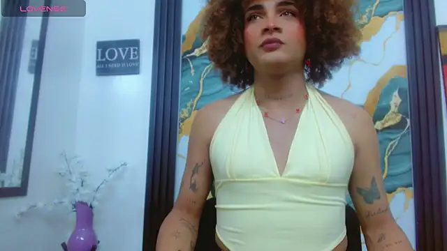 Sharlotte_Jones webcam
