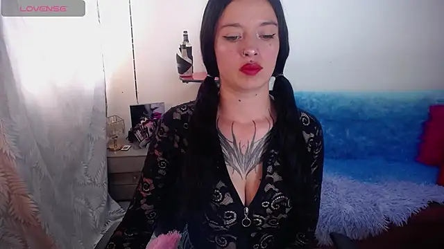Lucia_evans22 webcam