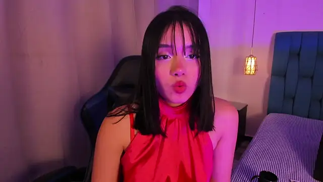 Mila__Fire webcam