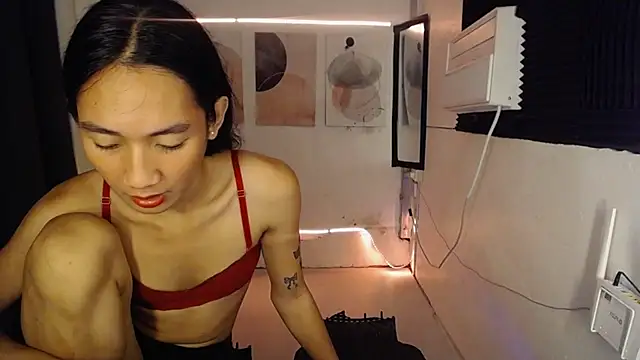 CherryAndJade webcam