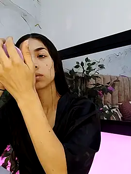 DivineCupidd webcam
