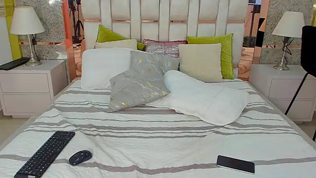 Luna_Femme webcam