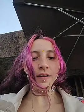 _Laary_Lily webcam