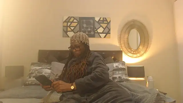 Creamyass22 webcam
