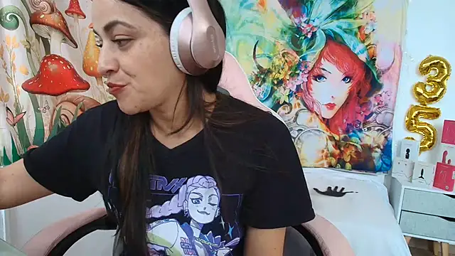 LovelyAzucena webcam