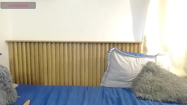 Violet_2003 webcam