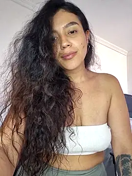 ivanataylor1 live cam on StripChat