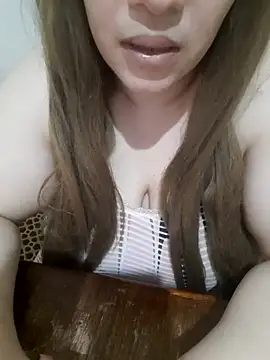 Madam_bezzzoul webcam