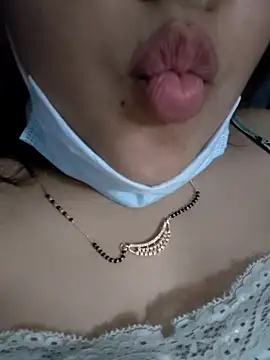 Anshika_369 webcam