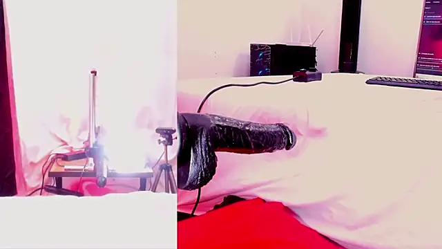 _Lia__Stone webcam