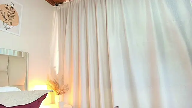 maraa_X live cam on StripChat