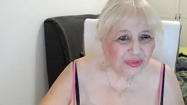 SusiLifeXXX webcam