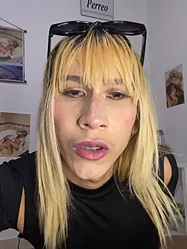 Astrid_Porno live sex cam