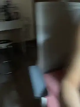 Mina048 webcam