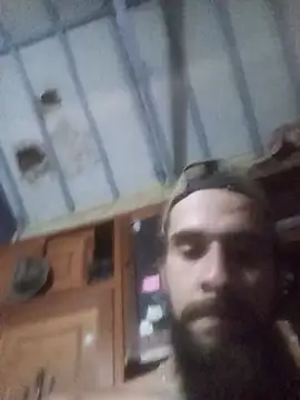 hairy_mannn webcam