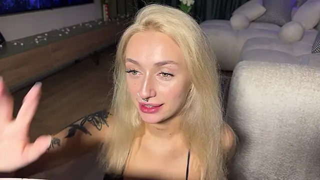 _Kiss_me_hard_ webcam