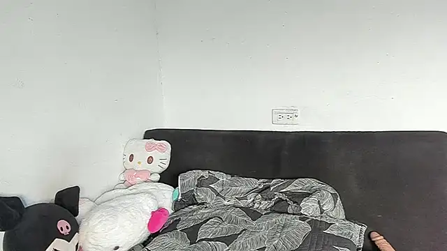 eirlysx (F teen) - riding reverse cowgirl dildo