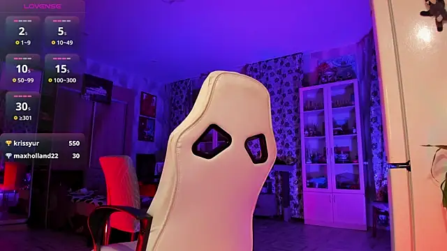 sserendipityy (F young) - suck  dildo and look at the camera