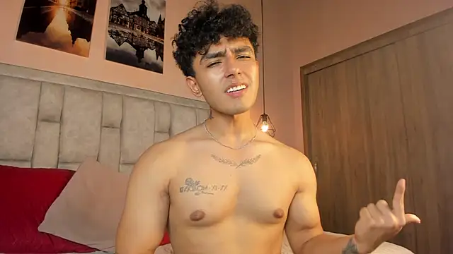 Kairoxxx_ live sex cam