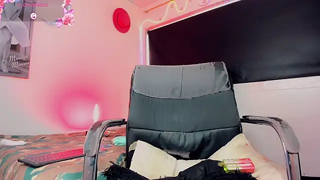 Kendall_hornyy webcam