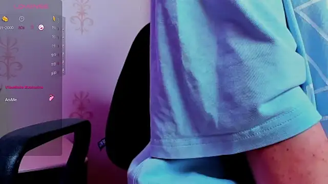 KindHazelHere_ webcam