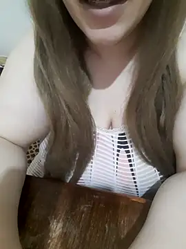 Madam_bezzzoul webcam