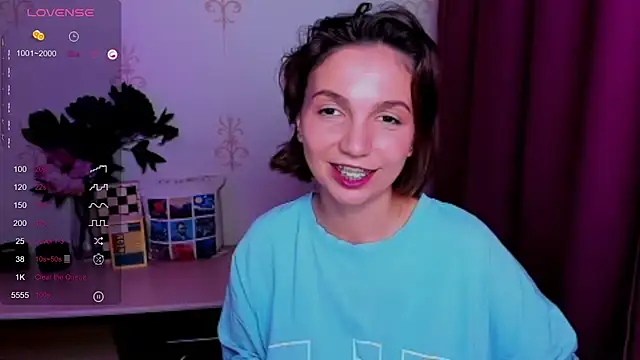 KindHazelHere_ webcam