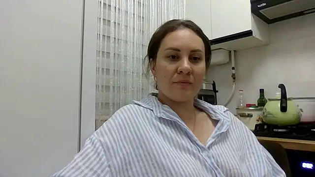 MeadowEyes live cam on StripChat