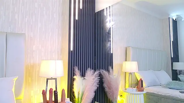 Carrie_GB webcam