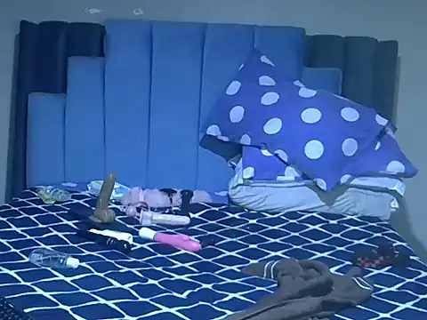 melanin_moon webcam