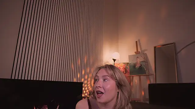 saint_trisha webcam