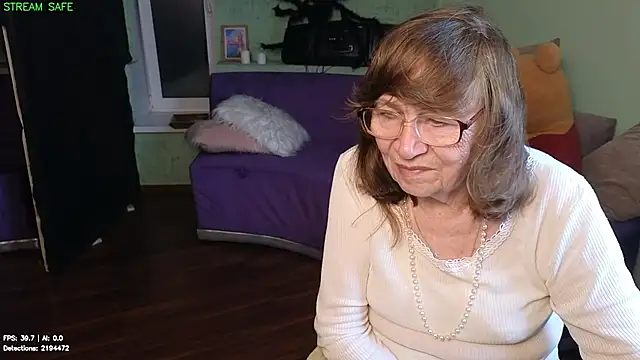 Betty_Brick webcam