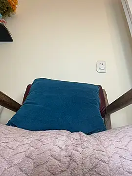 LilaRvsh live cam on StripChat