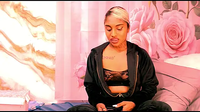 indian_barbie webcam