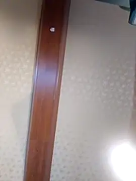 hugecock_molly webcam