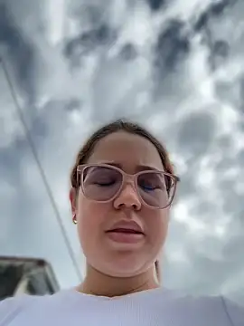 Lucyklein2022 webcam