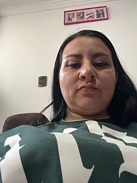 Abril_Luv webcam