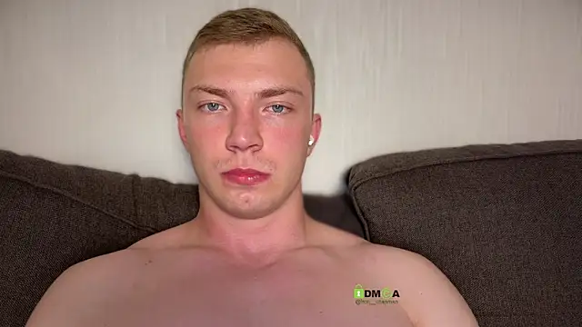 iron__chap webcam