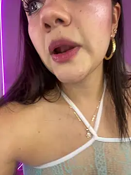 Zoe_Serrat webcam