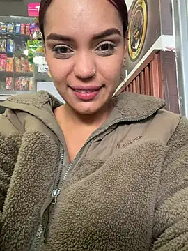 Sara-77 🎐 adult webcam chat