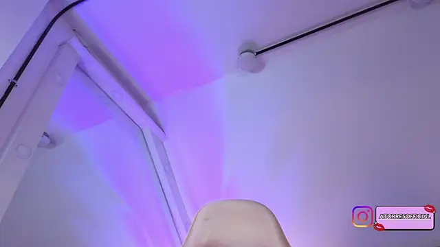 Angela_Torres_ webcam