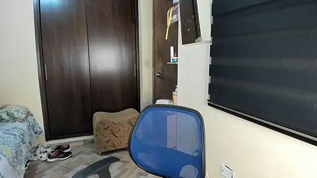 Amy_Walker webcam