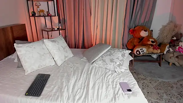 amber_maxwell webcam