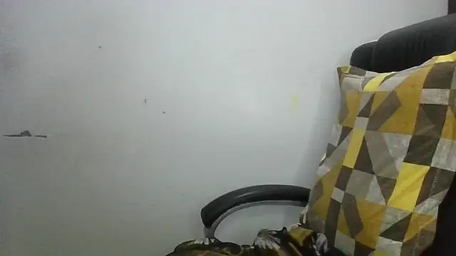 Divyahoty webcam