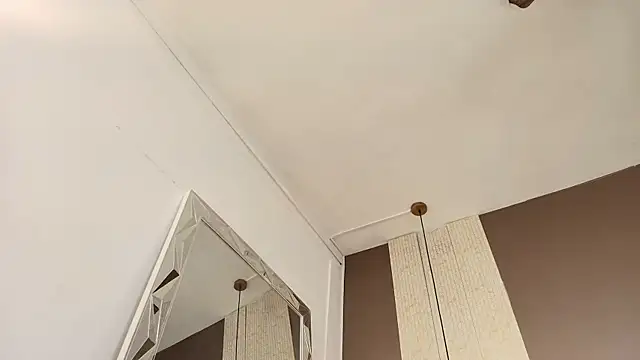Tiifany_Baker webcam