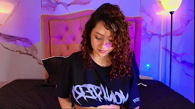 Suxan_White_ webcam
