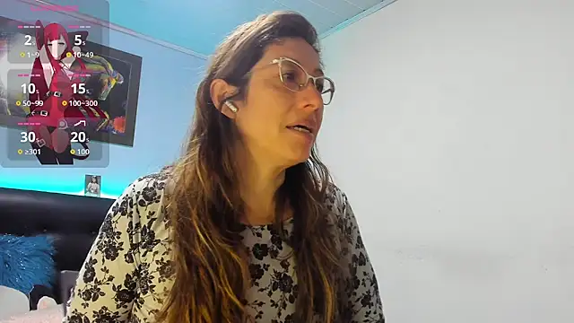 kaylaMinov_ webcam