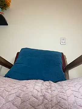 LilaRvsh webcam